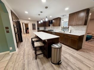 1302 E 95th Ave, Hutchinson, KS 67502