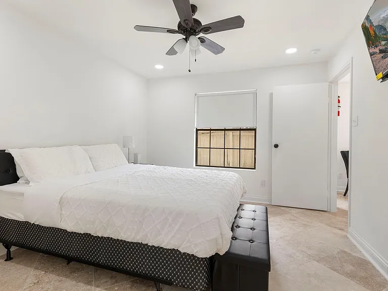 2750 Holly Hall St #1111 — Photo 13
