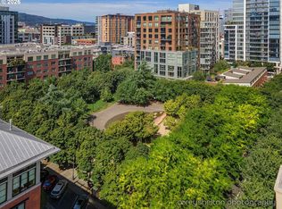 922 NW 11th Ave APT 404, Portland, OR 97209