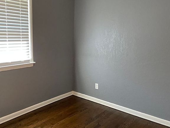 3rd image of 3143 Puckett Rd #736