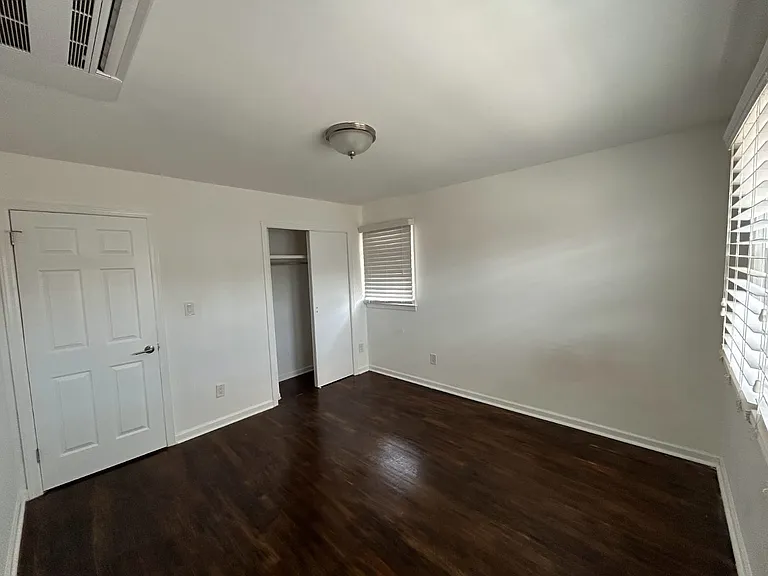 615 Chase Ave #2 — Photo 11