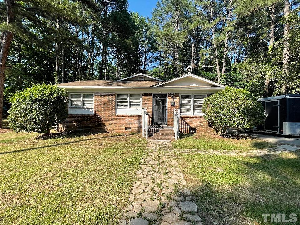 715 S 3rd St, Sanford, NC 27330 Zillow