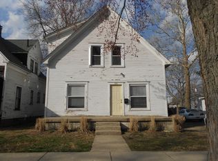 210 W Charles St, Champaign, IL 61820