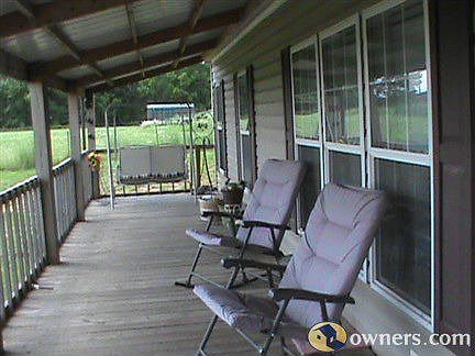 Front Porch to relax and enjoy the quiet!