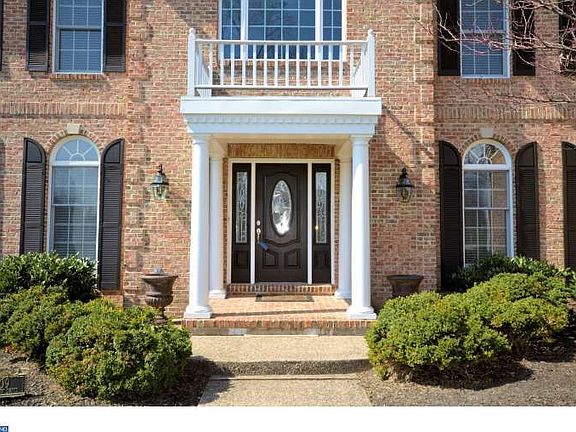 2nd image of 1709 Grandview Dr