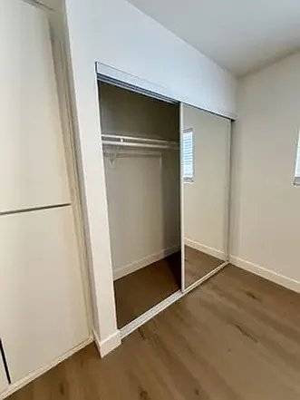 3 bed, 750 sqft, $2,688 — Photo 3