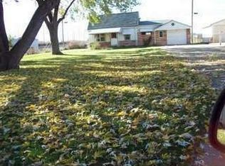 6068 Roosevelt St, Taylor, MI 48180