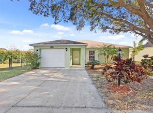 196 Diamond Ridge Blvd, Auburndale, FL 33823