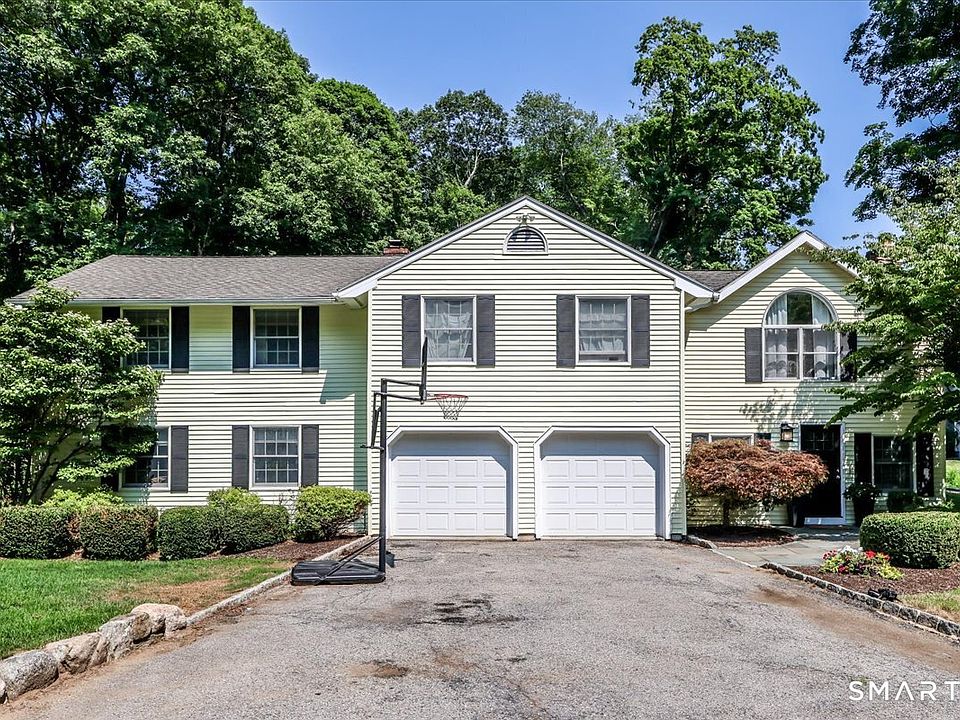 1st image of 311 Mountain Road