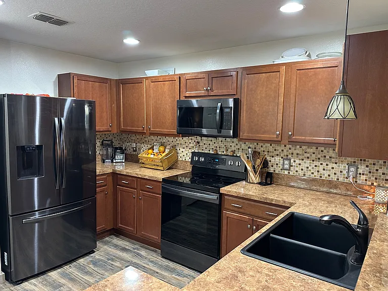 2661 Carthage Dr #1 — Photo 36