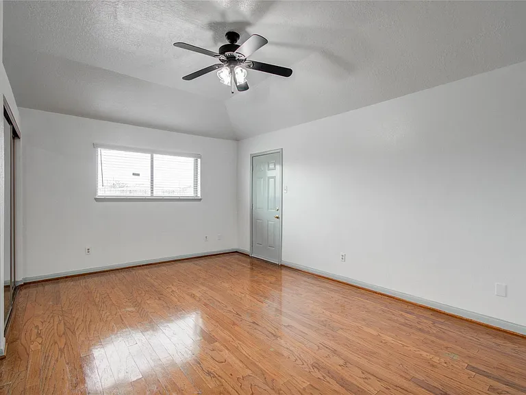 2538 Knights Cir — Photo 28