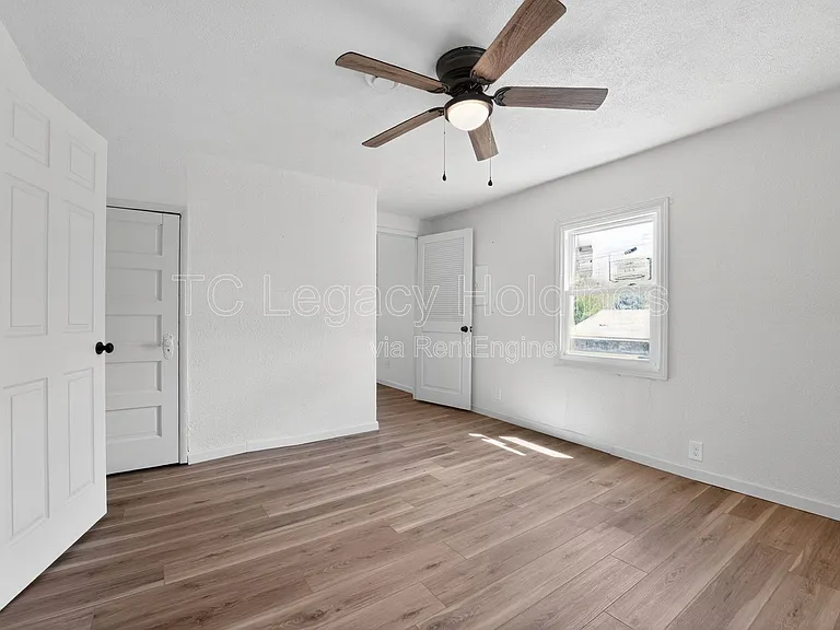 73 Beechwood Ave — Photo 26