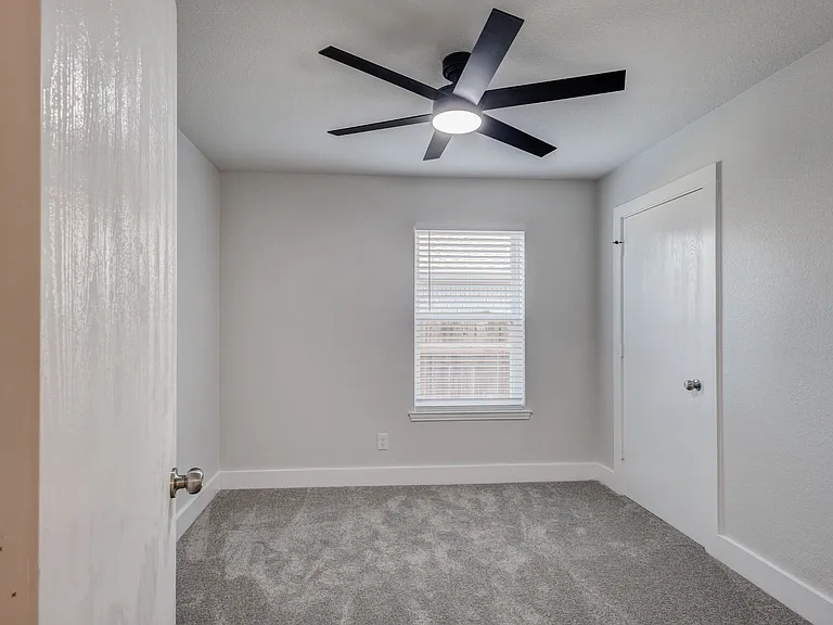3304 Teasbend Ct — Photo 6