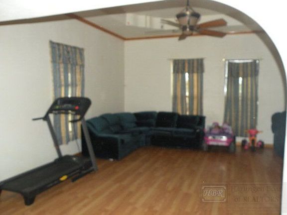 4th image of 710 Palos Altos St