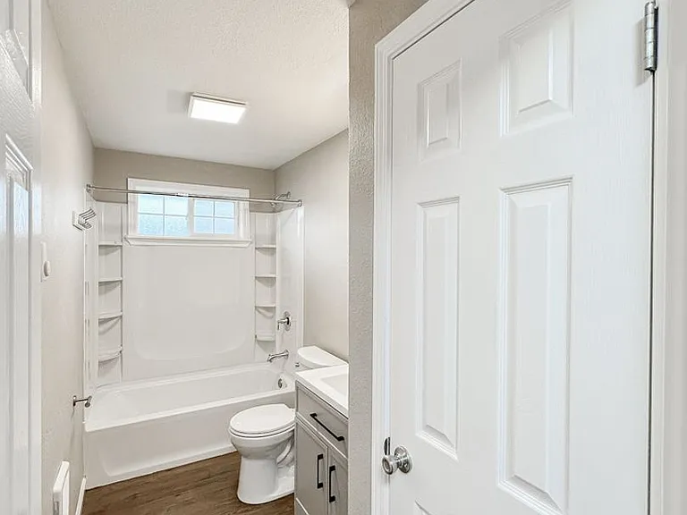 Oak Village West — Photo 12