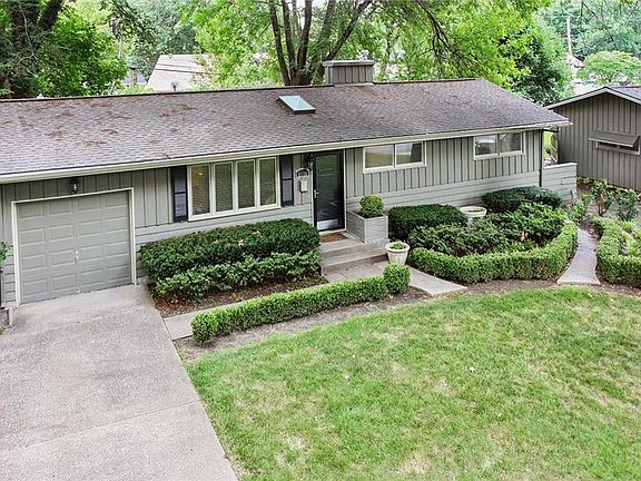 4th image of 6116 W 76th Pl