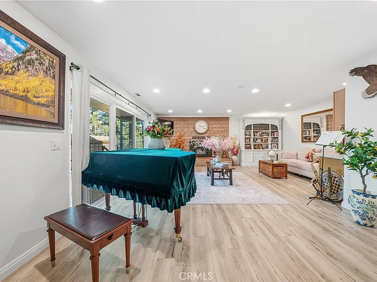 195 Knoll Rd — Photo 18