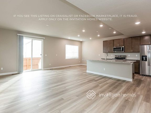 4th image of 13593 Arriba Dr
