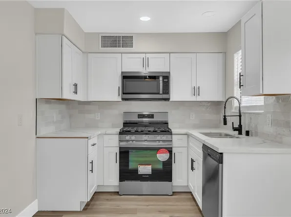 8064 Cimarron Ridge Dr Unit 101, Las Vegas, NV 89128