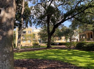 210 E State St APT 2, Savannah, GA 31401