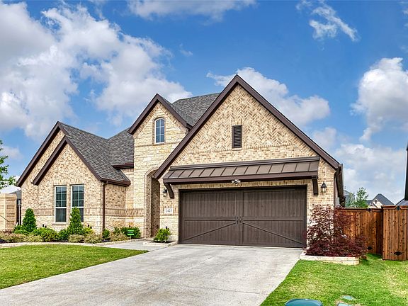 2nd image of 2625 Somerset Ln