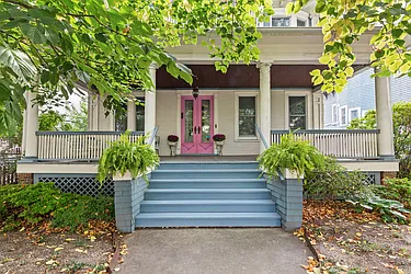 257 East 19th Street