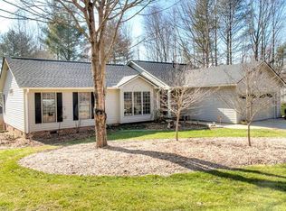 210 Southwood Ct, Fletcher, NC 28732