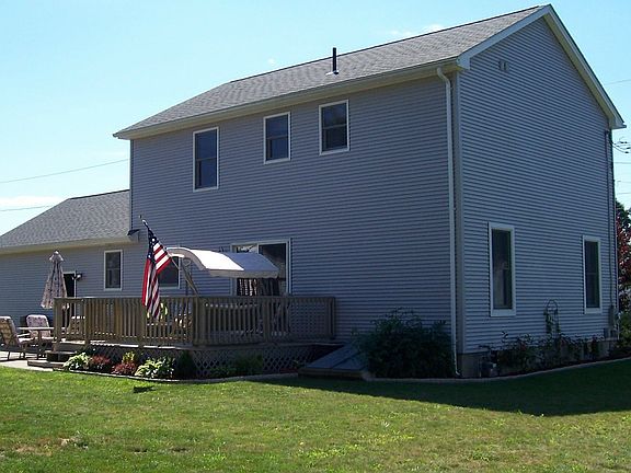 16'x12' Deck 16'x15' Patio