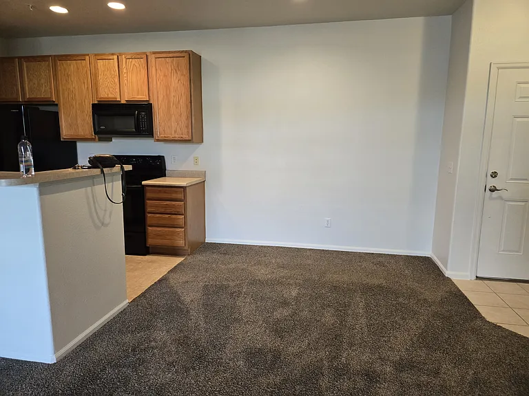 1575 Olympia Cir #205 — Photo 11