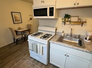 1811 13th Ave #1, Moline, IL 61265