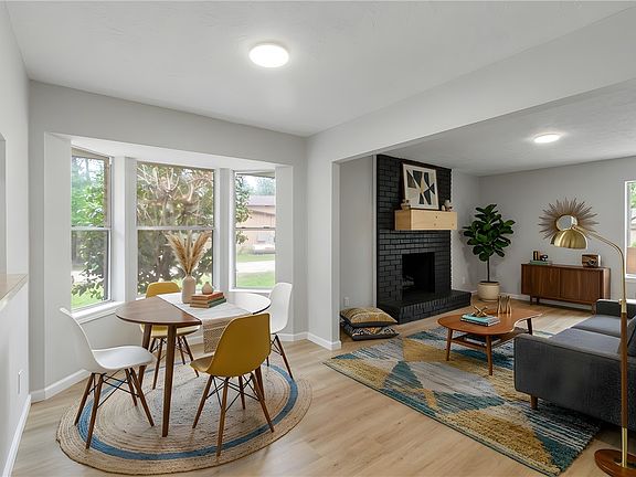 4th image of 26 Holly Ln