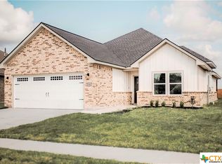 514 Windy Way Dr, Victoria, TX 77904