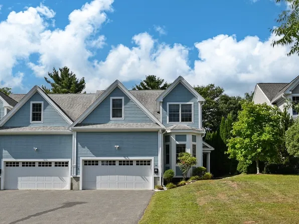16 Gates Ln #B, Wakefield, MA 01880
