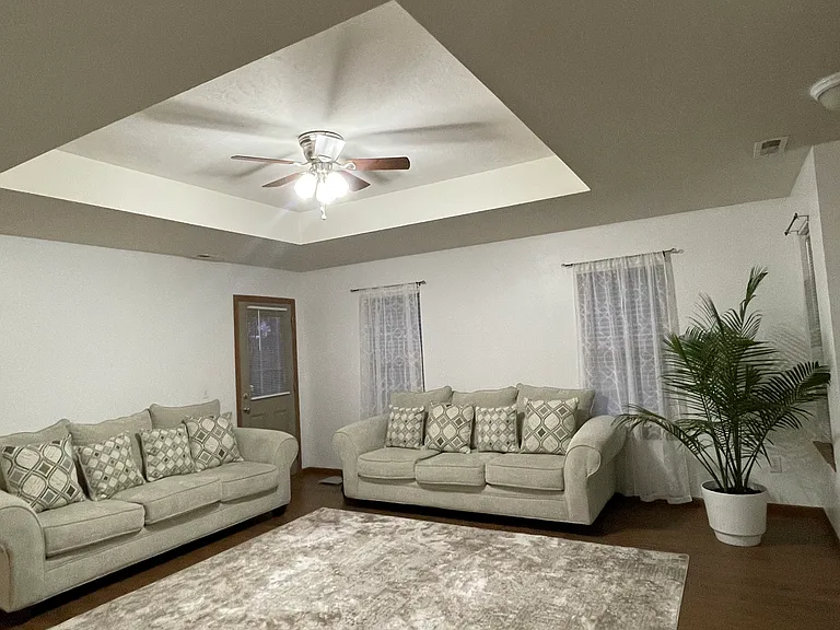 1018 N Missouri Dr — Photo 7