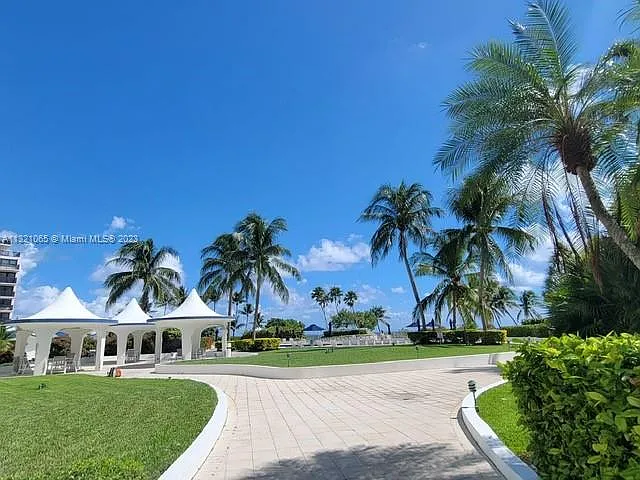 5151 Collins Ave #1036 — Photo 11