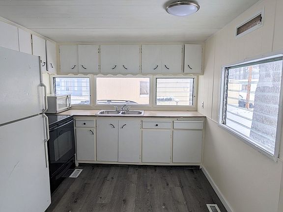 4th image of 3290 S Getty St Lot 37