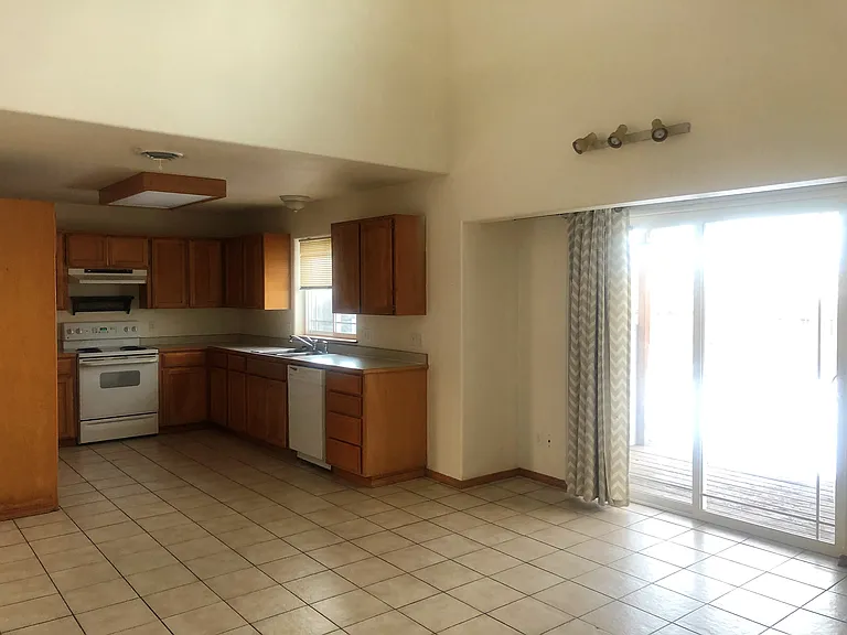 13862 N Cassia St #2 — Photo 6