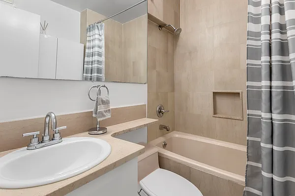 Rented by BARNES New York | media 19