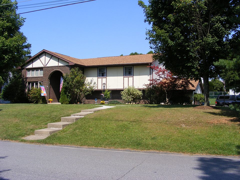 Corner lot