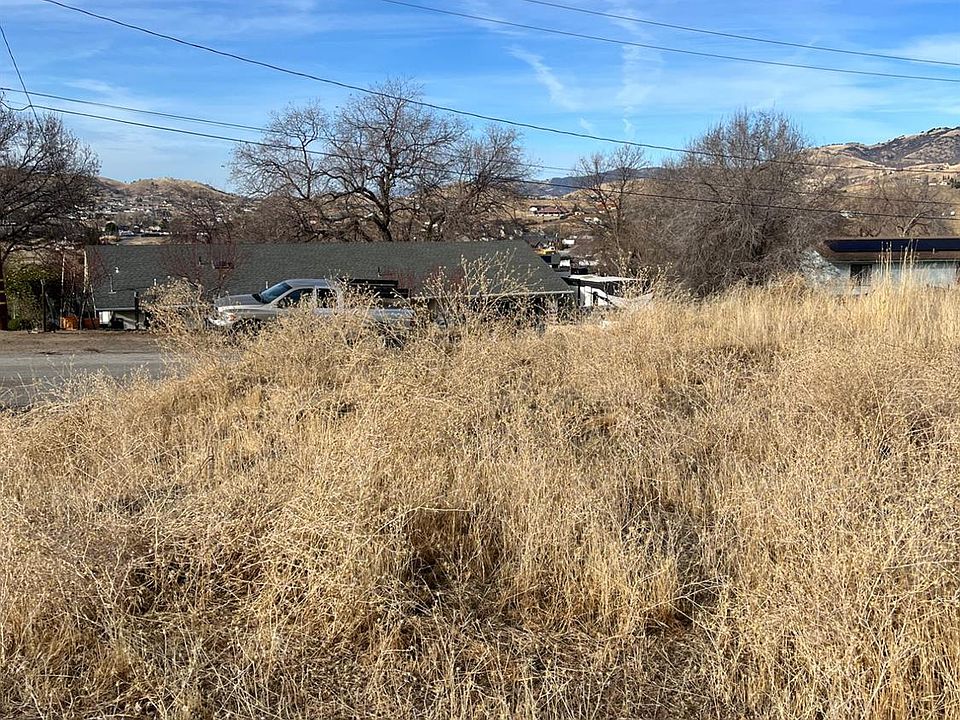 2nd image of 22450 Vaquero Dr