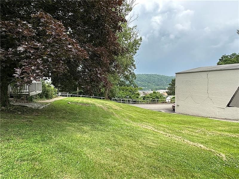 807 Oakland Ave, Charleroi, PA 15022 MLS 1615158 Zillow