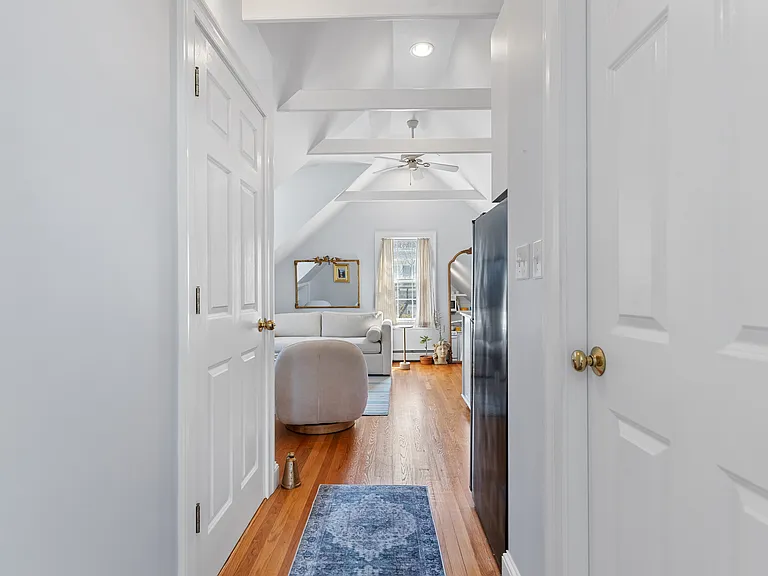 3 Circle St #3 — Photo 15