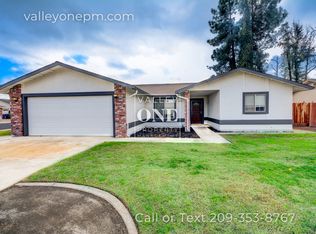 2232 Ridgeway Dr, Ceres, CA 95307