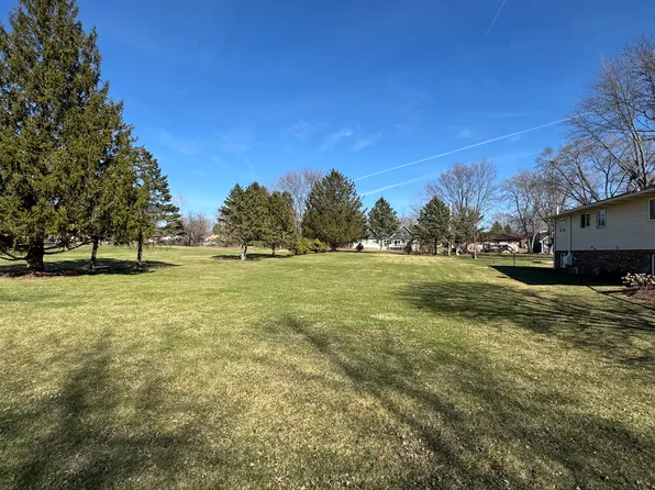 1787 Suzy St, Sandwich, IL 60548