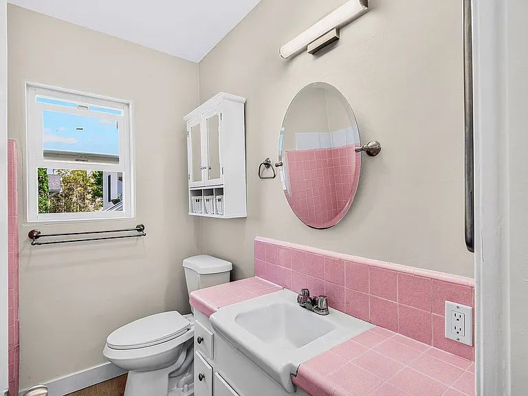 3525 E 2nd St. — Photo 15
