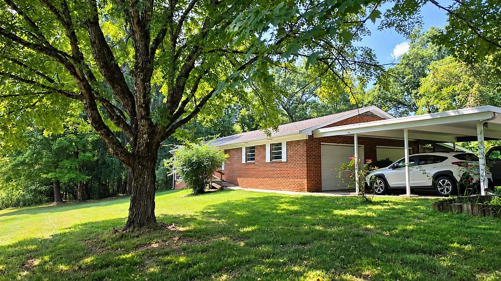 7319 Draeger Rd - Property Image