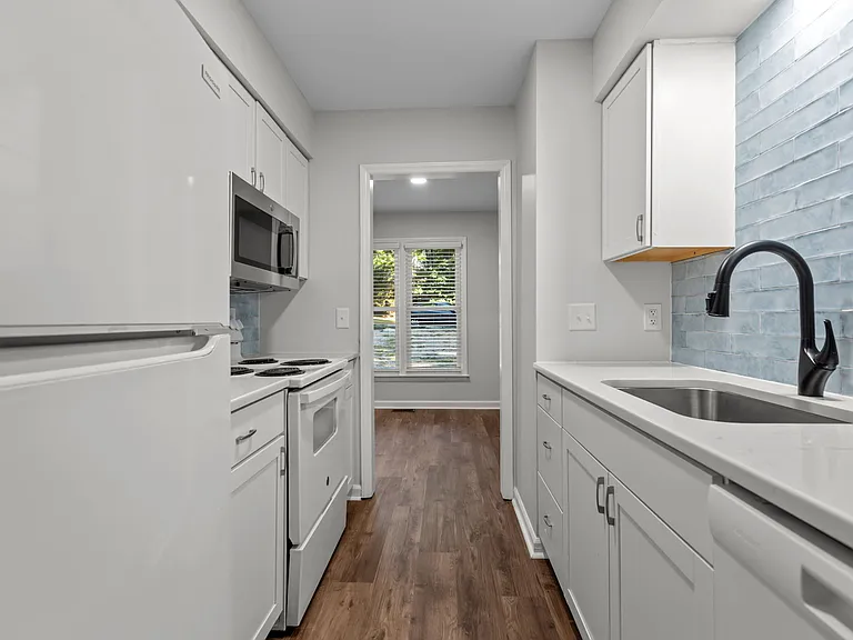 5375 Wayne St #C — Photo 7