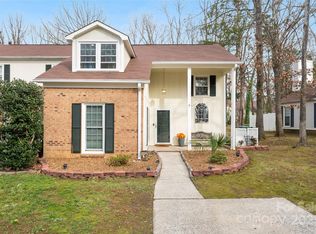 11121 Sevilla Ct, Charlotte, NC 28226
