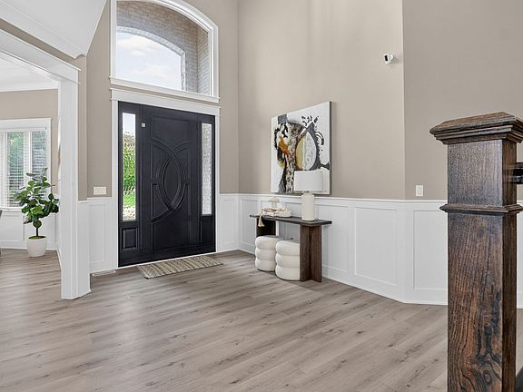3rd image of 11022 Fawn View Cir