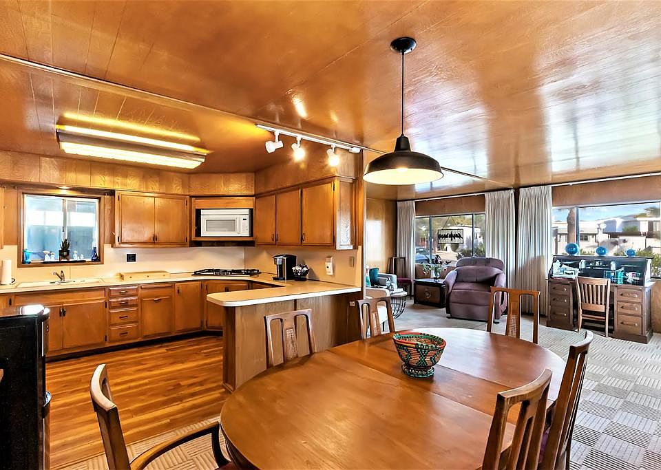 1st image of 69391 Crestview Dr